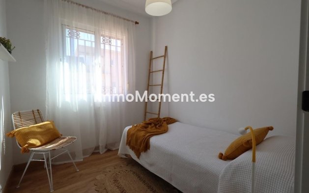 Resale - Apartment - Orihuela - Cabo roig - La Zenia