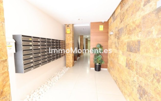 Resale - Apartment - Torrevieja - Torrevieja Centro