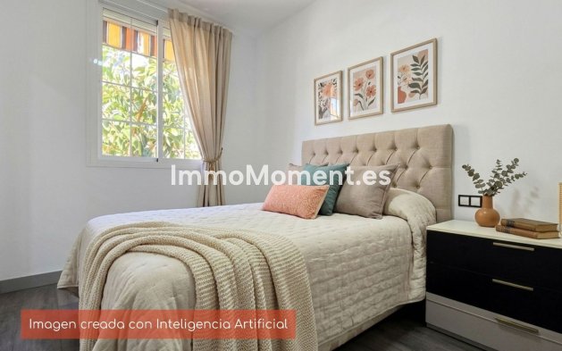Resale - Apartment - Torremolinos - La Carihuela