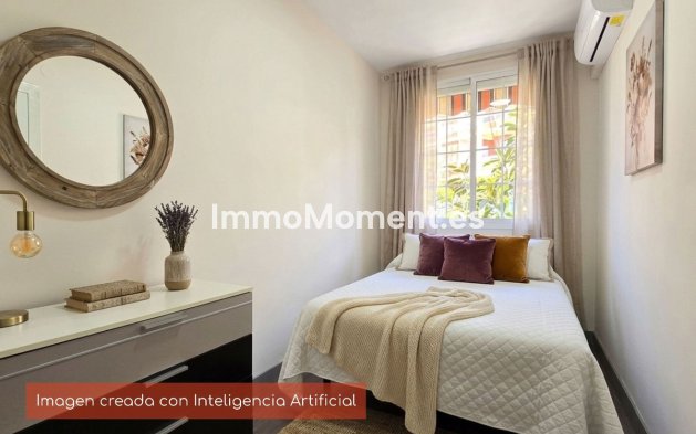 Resale - Apartment - Torremolinos - La Carihuela