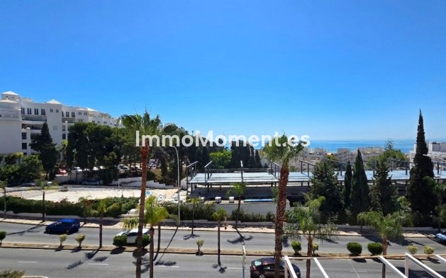 Resale - Apartment - Torremolinos - La Carihuela
