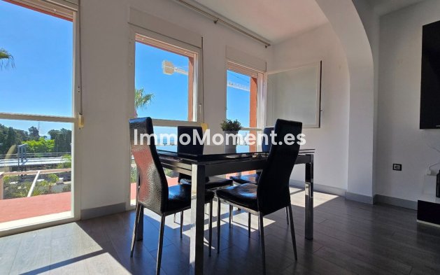 Resale - Apartment - Torremolinos - La Carihuela