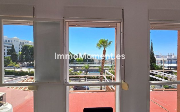 Resale - Apartment - Torremolinos - La Carihuela