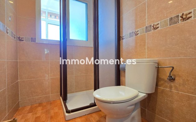 Resale - Apartment - Torremolinos - La Carihuela