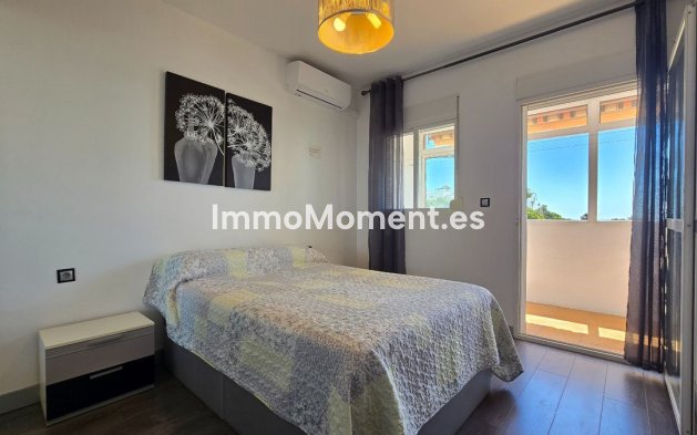 Resale - Apartment - Torremolinos - La Carihuela