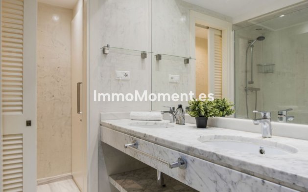 Wiederverkauf - Wohnung - Marbella - Puerto Banús