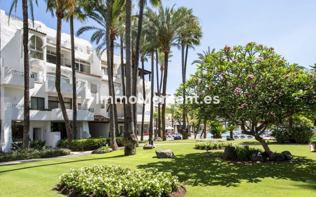 Wiederverkauf - Wohnung - Marbella - Puerto Banús