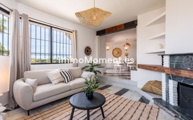 Bestaande woning - Vrijstaande villa - Estepona  - Estepona Centro