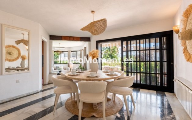 Bestaande woning - Vrijstaande villa - Estepona  - Estepona Centro