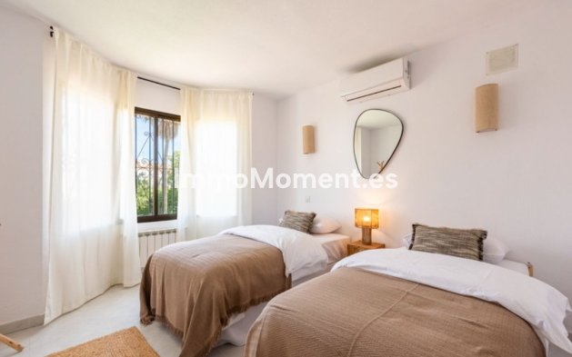 Bestaande woning - Vrijstaande villa - Estepona  - Estepona Centro