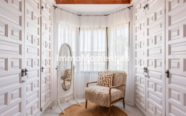 Bestaande woning - Vrijstaande villa - Estepona  - Estepona Centro