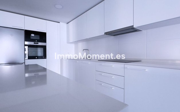 Wiederverkauf - Wohnung - Marbella - Nueva Andalucía