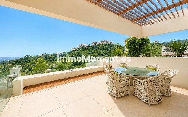 Resale - Apartment - Benahavís - La Quinta