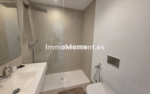 Resale - Apartment - Benahavís - La Quinta