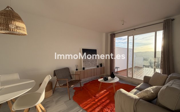Resale - Apartment - Casares - Doña Julia
