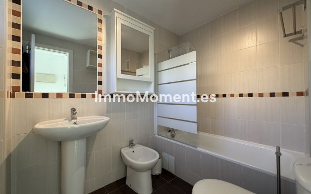 Resale - Apartment - Casares - Doña Julia