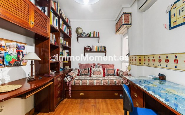 Wiederverkauf - Wohnung - Torrevieja - Torrevieja Centro