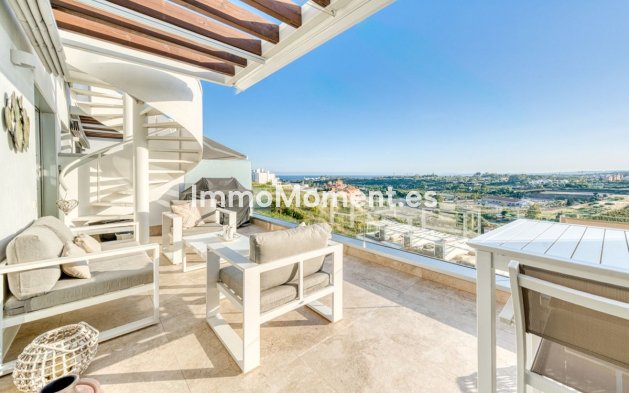 Resale - Apartment - Estepona - Estepona Centro