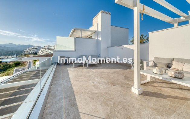 Resale - Apartment - Estepona - Estepona Centro