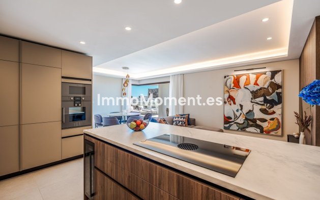 Resale - Apartment - Estepona - Estepona Centro