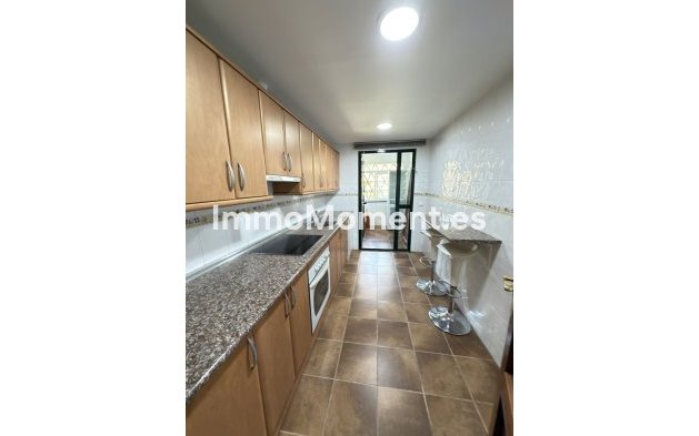 Revente - Appartement - Estepona  - Estepona Centro