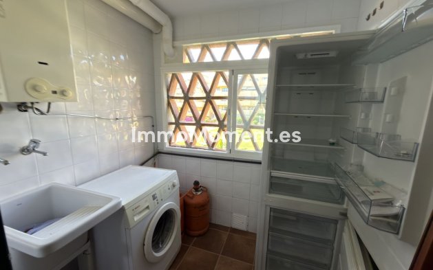 Revente - Appartement - Estepona  - Estepona Centro