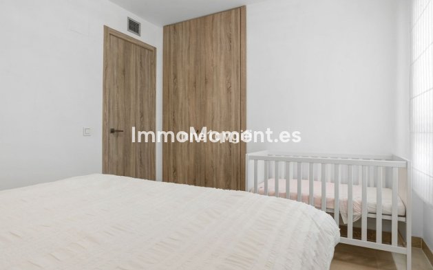 Resale - Apartment - Benahavís - Benahavís Centro