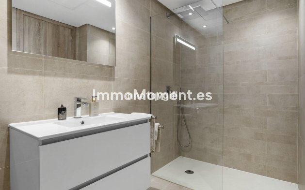 Resale - Apartment - Benahavís - Benahavís Centro