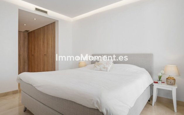 Resale - Apartment - Benahavís - Benahavís Centro