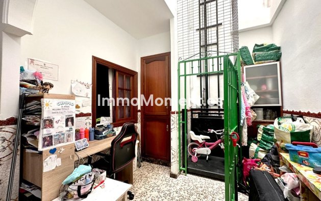 Reventa - Apartamento - Estepona  - Estepona Centro