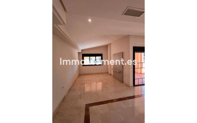 Wiederverkauf - Wohnung - Marbella - Puerto Banús