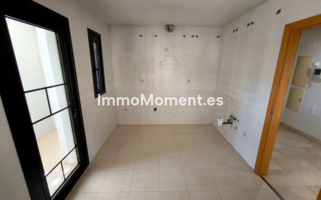 Wiederverkauf - Wohnung - Marbella - Puerto Banús