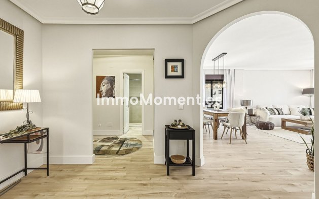 Revente - Appartement - Marbella - Nueva Andalucía