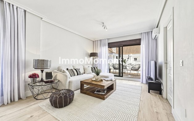 Revente - Appartement - Marbella - Nueva Andalucía