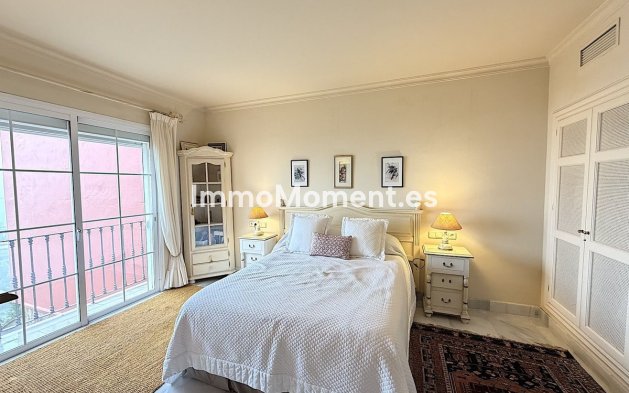 Resale - Apartment - Benahavís - Monte Halcones
