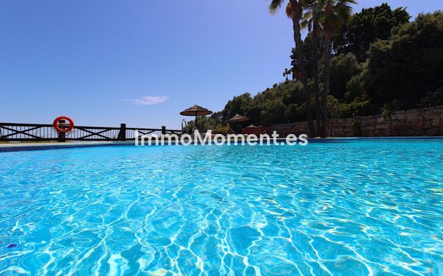 Resale - Apartment - Benahavís - Monte Halcones