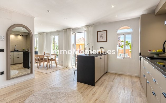 Resale - Apartment - Manilva - La Duquesa