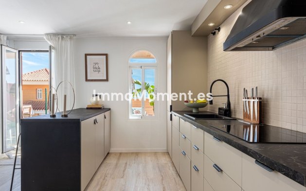 Resale - Apartment - Manilva - La Duquesa