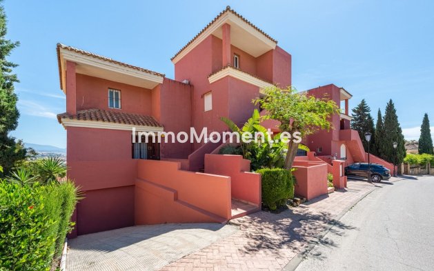 Resale - Apartment - Manilva - La Duquesa