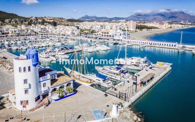 Resale - Apartment - Manilva - La Duquesa