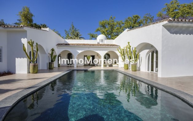 Resale - Detached villa - Marbella - Guadalmina Alta