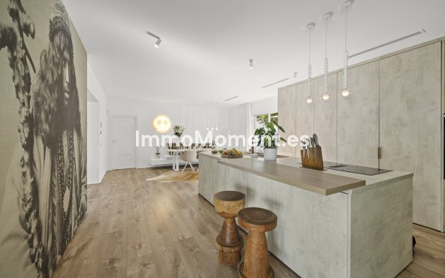 Resale - Detached villa - Marbella - Guadalmina Alta