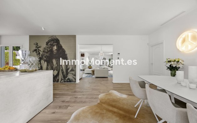 Resale - Detached villa - Marbella - Guadalmina Alta