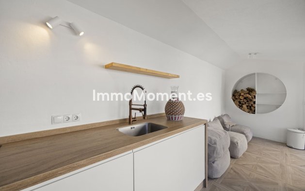 Resale - Detached villa - Marbella - Guadalmina Alta