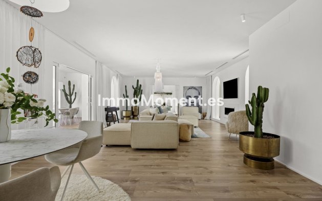 Resale - Detached villa - Marbella - Guadalmina Alta