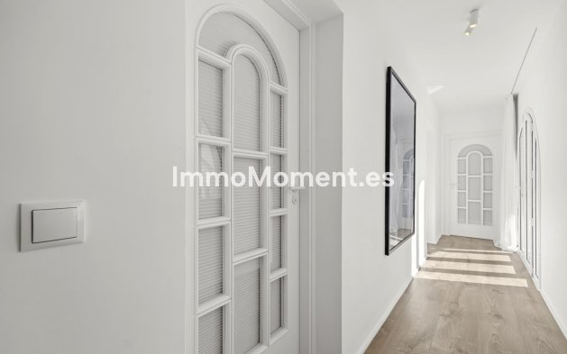Resale - Detached villa - Marbella - Guadalmina Alta