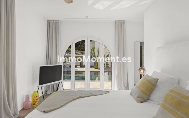 Resale - Detached villa - Marbella - Guadalmina Alta