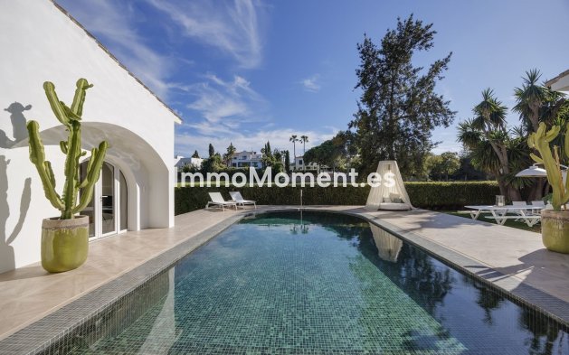Resale - Detached villa - Marbella - Guadalmina Alta