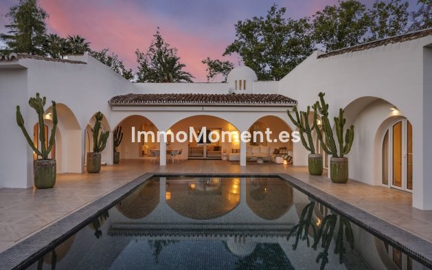 Resale - Detached villa - Marbella - Guadalmina Alta