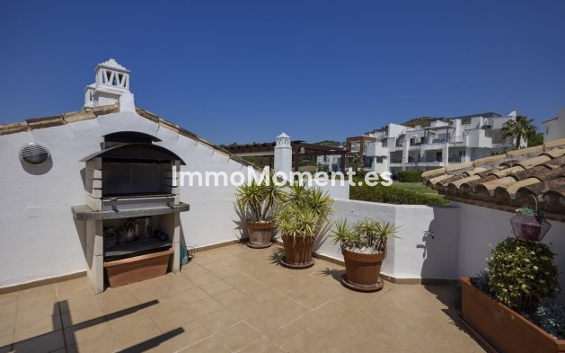 Resale - Apartment - Benahavís - Los Arqueros